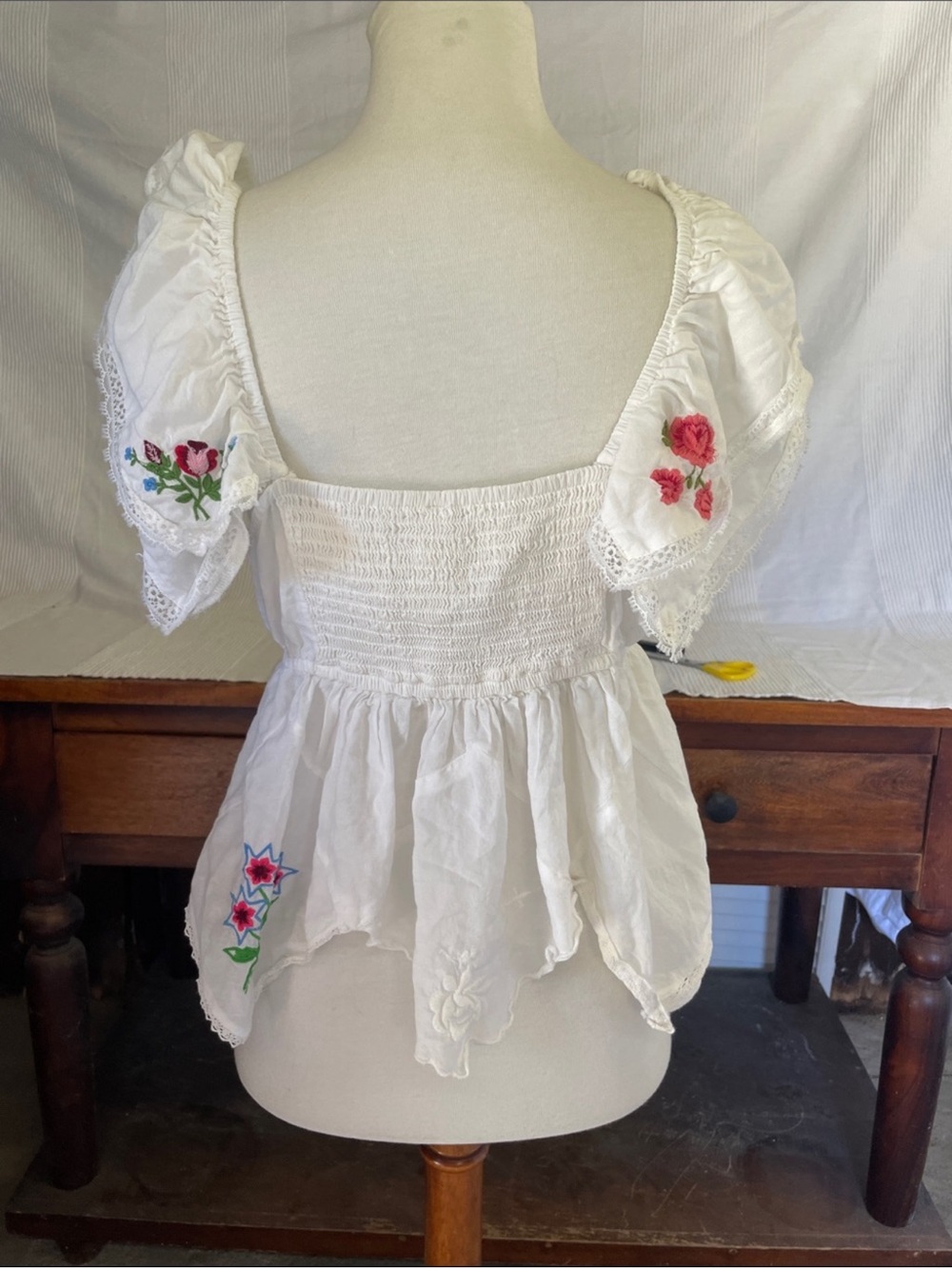 White Embroidered Floral Tie Peplum Top - Picture 3 of 5